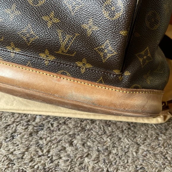 Louis Vuitton Monogram Montsouris GM Backpack - Picture 17 of 17